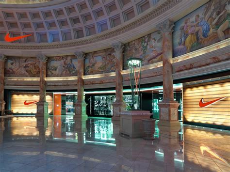 nike forum shops las vegas